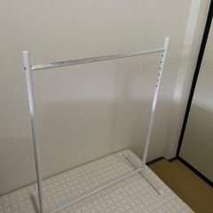 4月28日　29日に取りにこられる方ハンガーの画像