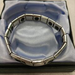★ 新品 箱入り ゲルマニウム ブレスレットの画像