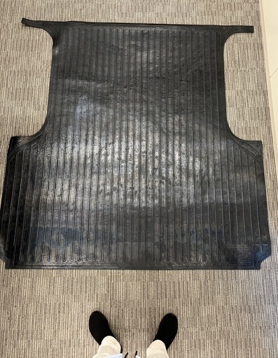 ハイラックス　gun125 新品！荷台マット！肉厚で安心！！