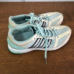 adidas スニーカー 24cm ランニングスニーカー ジョギングの画像