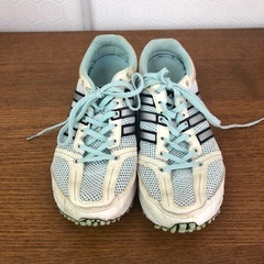 adidas スニーカー 24cm ランニングスニーカー ジョギング