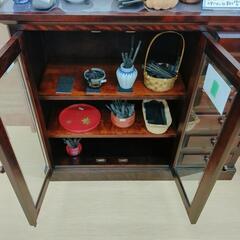 民芸調収納棚☆木製、収納引き出し多、アンティーク調【浜村鹿野温泉ICから3分 買取本舗 宮本リサイクル 営業時間9～19時 定休日水曜のみ←連絡できませんm(_ _)m】の画像
