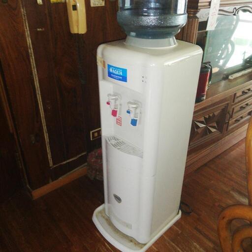 ウォーターサーバー　冷水　お湯