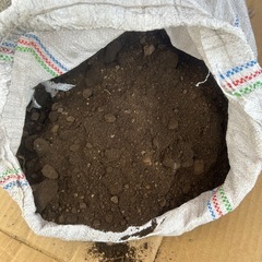 庭で出た残土の画像