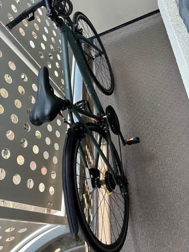 クロスバイク カーキ 変速21段 アルミ