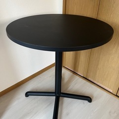 IKEA ステーンセレ　黒丸テーブル