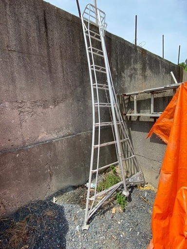 園芸用アルミ三脚