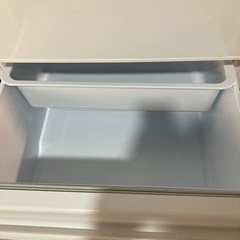 【中古】MITSUBISHI冷蔵庫2021年製　MR-C33F-w形の画像