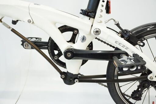 DAHON 「ダホン」 EEZZ D3 2018年モデル 折り畳み自転車 16インチ