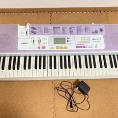 光る電子キーボード  CASIO LK-103       
