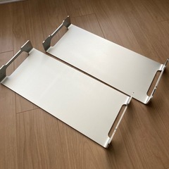 お取引進行中→(2台)グリーンハウス　アルミ製ディスプレイ台の画像