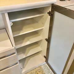 【池上店】ニトリ　カウンター　ポスティア レンジ台　レンジボード　レンジカウンター　カウンターボード　食器棚　白　ホワイト　キッチン　収納　キッチンボード　🚚運搬無料エリア有 / 大田区 リサイクルショップ ランバールーム 池上店 ◀︎ 池上駅 大森駅 蒲田駅 最寄りの画像