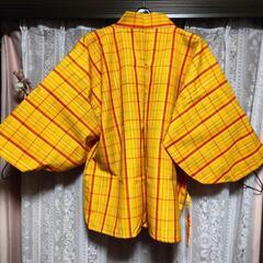 上っ張り 黄色 赤の画像