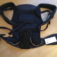 エルゴベビー アダプト クールエアーメッシュ　抱っこ紐　　　　　　　ディープブルーの画像