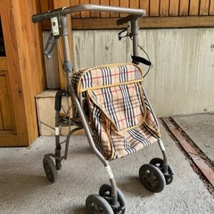 お値下げしました❗️シルバーカー　 島製作所　シンフォニー　杖立付き　 対荷重100kgの画像