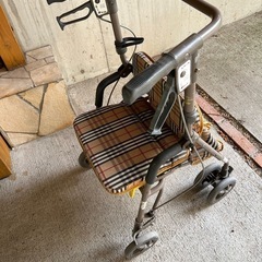 お値下げしました❗️シルバーカー　 島製作所　シンフォニー　杖立付き　 対荷重100kgの画像