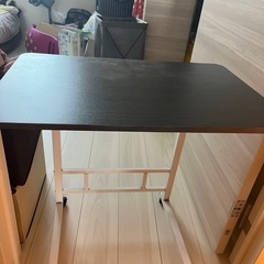 デスク
