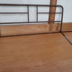 ニトリ　ベッドガード　折りたたみ式　ダークブラウンA