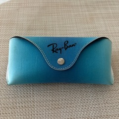 サングラスケースの画像