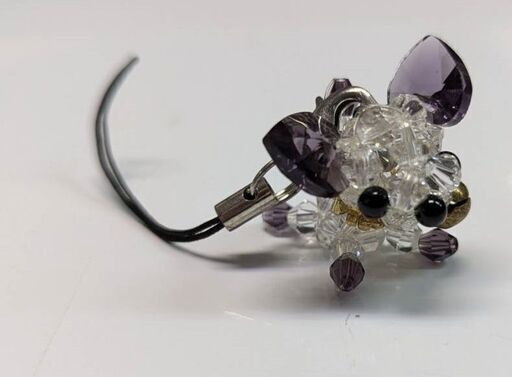 ☆アクセサリー　ストラップ　サイズ：縦：約2.5ｃｍ✕横：約2.5ｃｍ　中古品