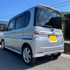 快適なターボ車☆走行9万キロ台☆月々9千円〜分割可❗️車検2年付き！【名義変更代込み】広い車内！大人気‼️ダイハツ タントカスタムRS☆ナビ付き☆走行中DVD見れます♪ETC付き☆バックカメラ付き☆純正アルミ☆事故修復歴無し☆電動スライドドア☆ドライブレコーダー☆そのまま乗って帰れます！の画像