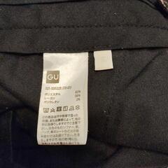 【GU】黒いパンツの画像
