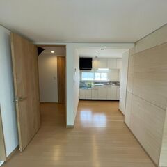 100㎡越え！ペット飼育相談！リノベーション済みの戸建て物件！４...