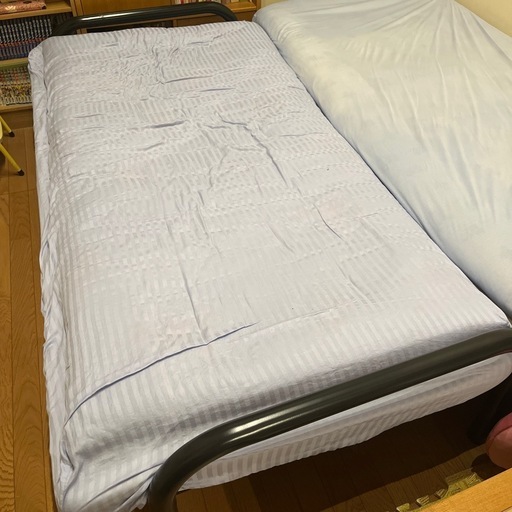 シングルベッド２つ【お盆期間中のみの出品】