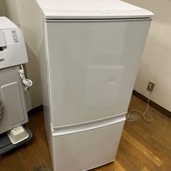 激安冷蔵庫!! SHARP どっちもドア 137L 2014年 SJ-14Y-W 家電 キッチン家電 冷蔵庫