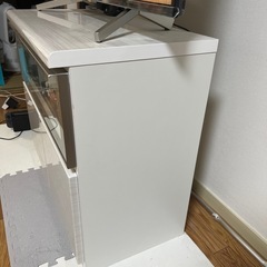 テレビ台の画像