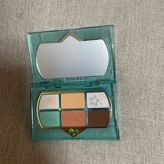 flowerKnowsアイシャドウの画像