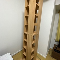 〈売切れ〉【美品】壁付けできる回転式コミックラック6段(NA)、...