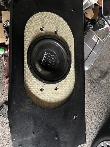 タント375s スペアタイヤ部に装着ウーハー