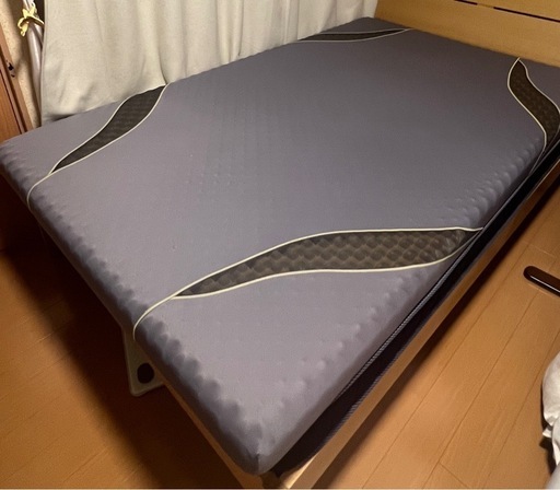 【値下げ】西川 Airセミダブルマットレス