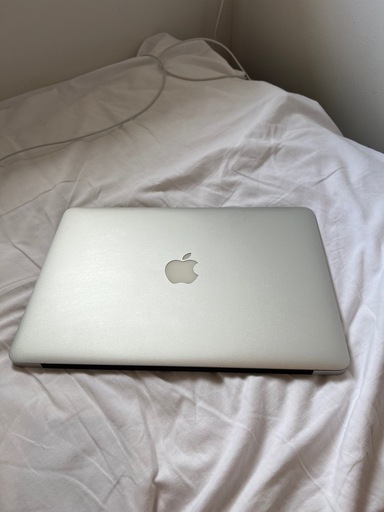 ノートパソコン MacBookAir13inchMid2014(A1466)