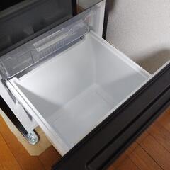 【人力で運べる人限定💪】冷蔵庫 Hisense HR-G1501EM（ミラー）の画像