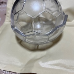 ボール型　ガラス小皿　4個セット　1つ大きさ違いますの画像