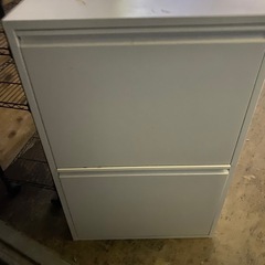 金属製ゴミ箱