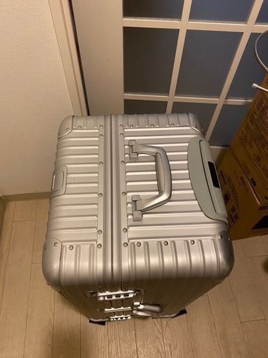 8/13まで（値下げ可）キャリーケース（クロース）83L