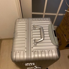 8/13まで（値下げ可）キャリーケース（クロース）83L