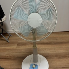 募集終了　扇風機 2012年製　　ジャンク