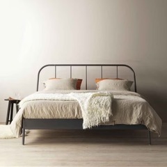【受け渡し予定者決定】家具IKEA シングルベッドフレーム　※ヘッドボードはありませんの画像