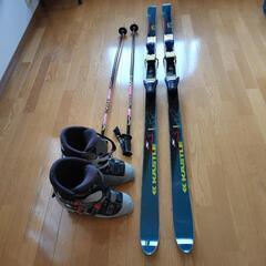 スキーのセットの画像