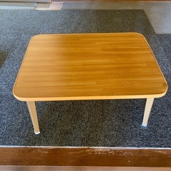 壊れてます　折りたたみテーブル　リメイクなどにいかがでしょうか？　　