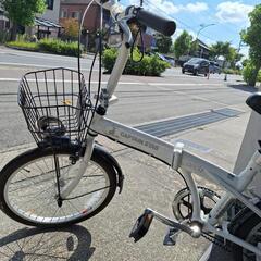 自転車 折りたたみ自転車の画像