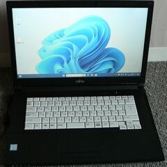 富士通　LIFEBOOK　A577/S