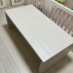 テーブル