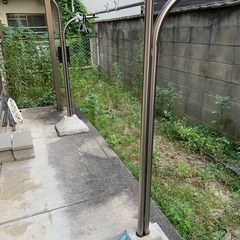 美品アルミ物干し台