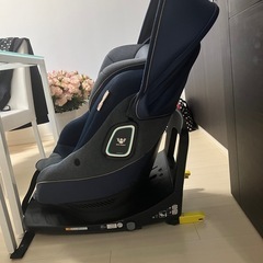 Aprica 回転式チャイルドシート Cururilaの画像