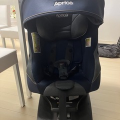 Aprica 回転式チャイルドシート Cururila